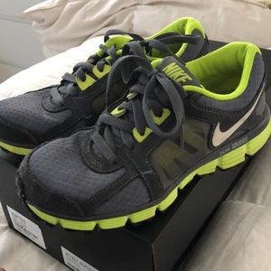 Nike dual fusion ST2